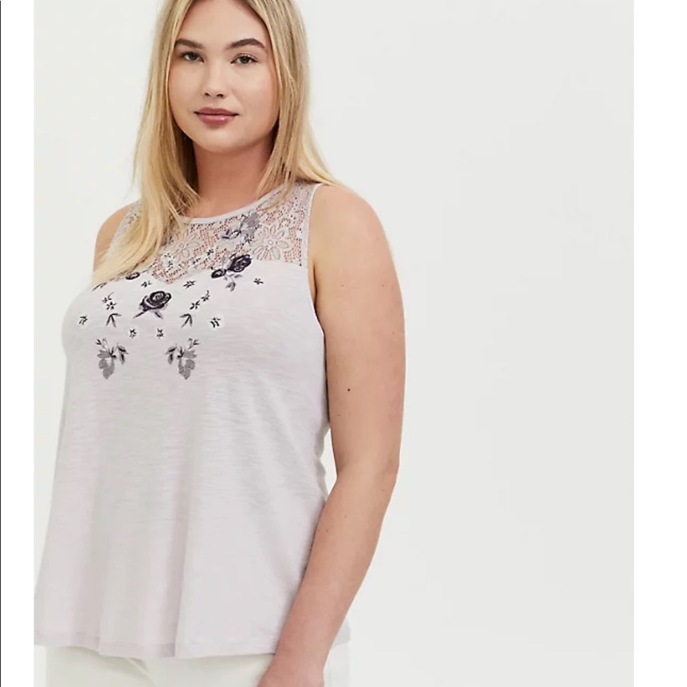 *TORRID* lilac embroidered lace yoke tank